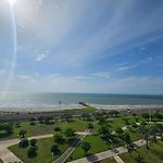 Apartasuit Resort CTG Beach con vista al mar- central 5 min aeropuerto